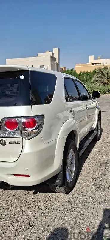 تويوتا فورتونر 2015